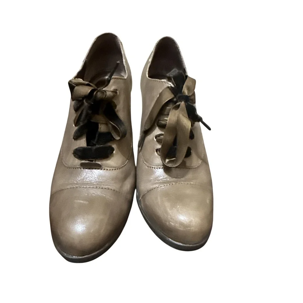 Stylish Born Brown High Heels‎ with Lace-Up Detail size 8
